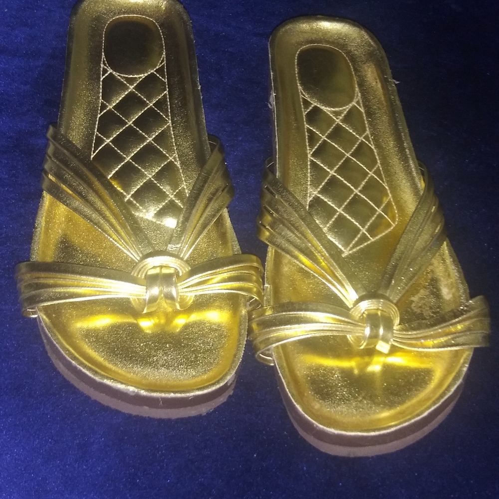Sandals - Picture 2 of 2